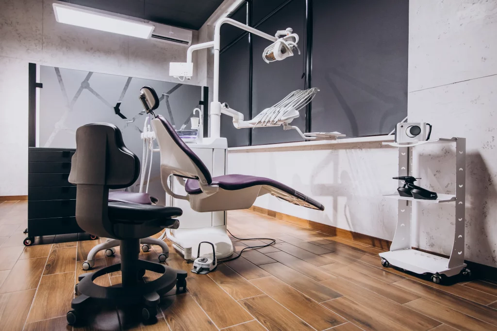 full equiped dental clinic